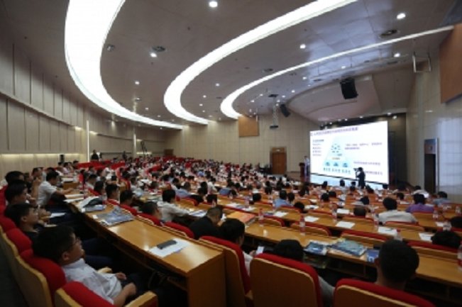 新疆歐亞安防及警用裝備展覽會(www.zgxdjyzbzz.cn)