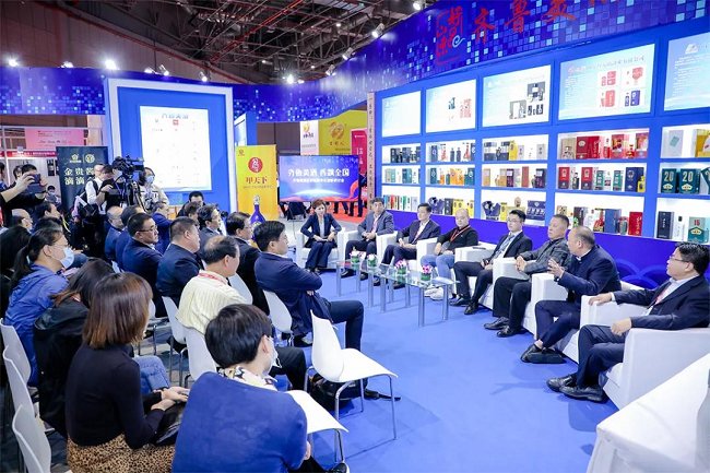 2021上海國際糖酒食品交易會，體驗(yàn)白酒展會和食品飲料展的盛宴(www.zgxdjyzbzz.cn)