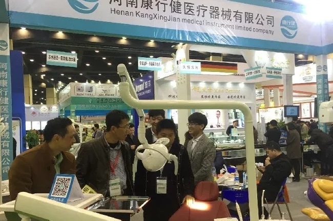 中原（鄭州）醫療器械展覽會（CWMEE）(www.zgxdjyzbzz.cn)