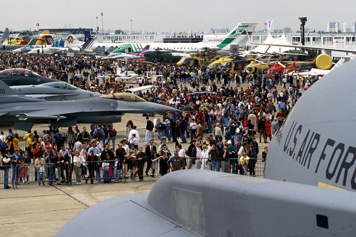 法國巴黎航天航空展覽會（PARIS AIR SHOW）(www.zgxdjyzbzz.cn)