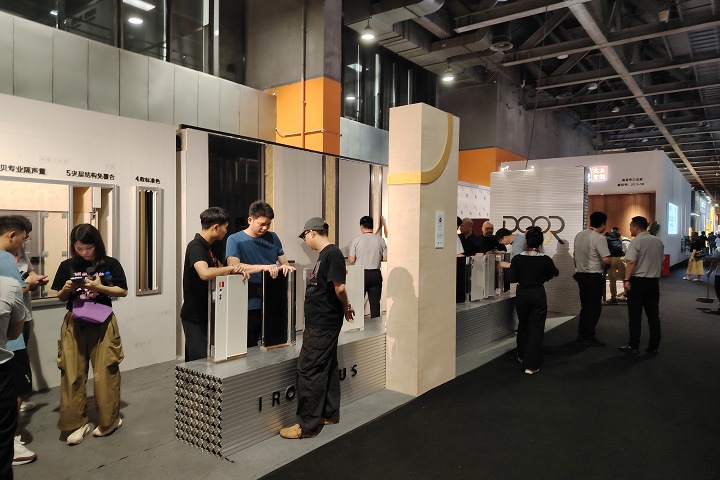 2025年越南國際通訊及信息技術展覽會ICT COMM將于6月12-14日在越南胡志明西貢會展中心舉辦(www.zgxdjyzbzz.cn)